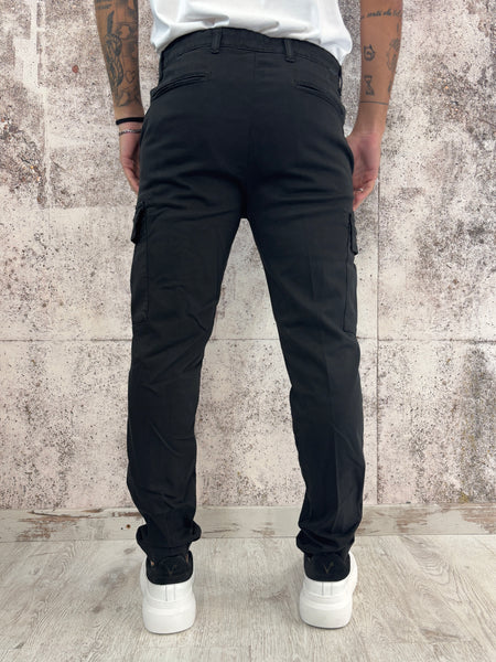 Pantalone cargo nero