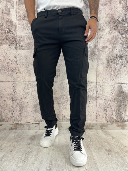 Pantalone cargo nero