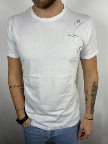 T-Shirt bianca con ricami
