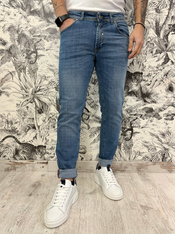 Jeans art. D02