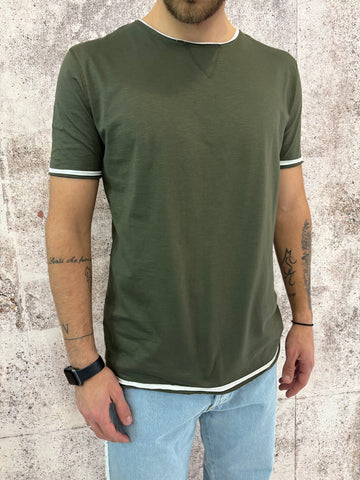 T-Shirt taglio vivo verde militare