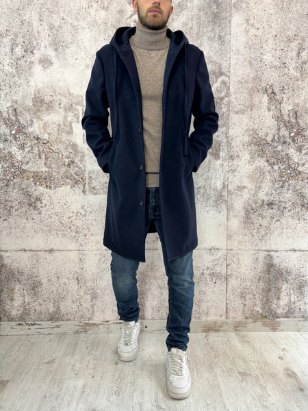 Cappotto blu modello Parka