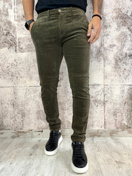 Pantalone chino velluto verde militare