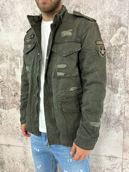 Field jacket militare con patch e rotture