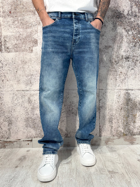 Jeans Straight Fit art. D20
