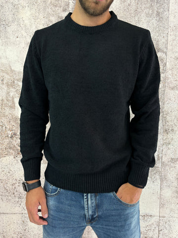 Maglione ciniglia girocollo nero