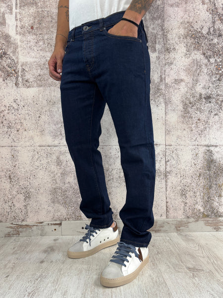 Jeans Regular Fit  art. D10