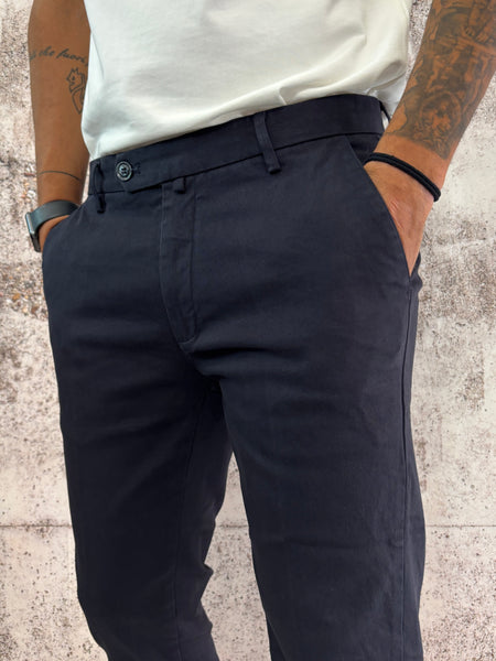 Pantalone chino blu navy