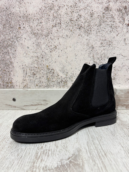 Stivaletto Chelsea camoscio nero