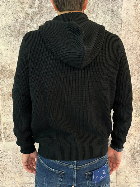 Maglione costa inglese con cappuccio nera