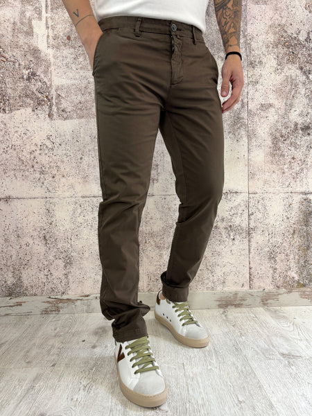 Pantalone chino Coffee art. Tahoma