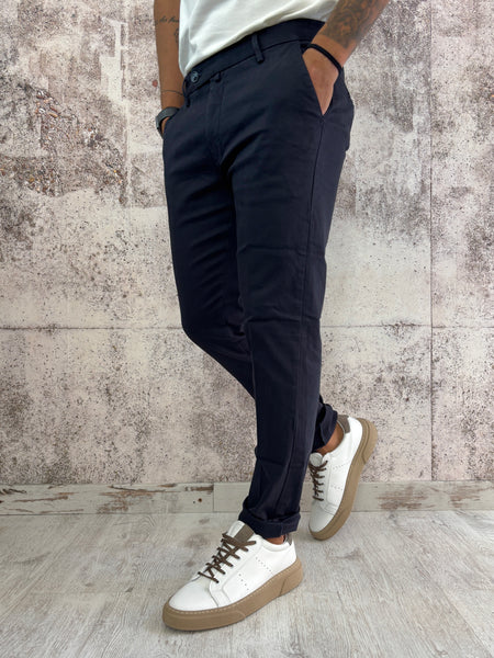 Pantalone chino blu navy