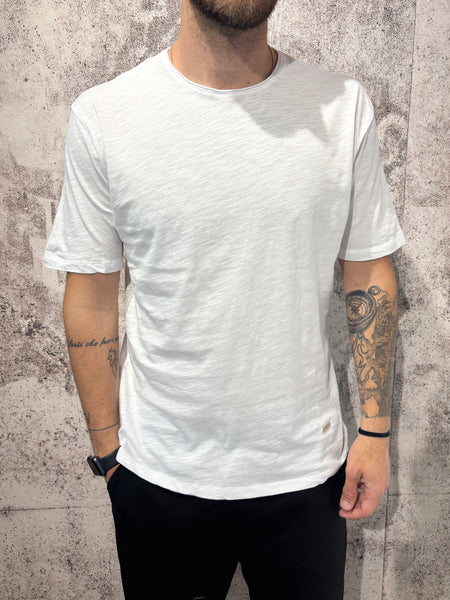 T-Shirt bianca fiammata