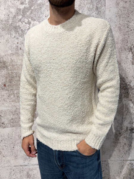 Maglione girocollo boucle' avorio
