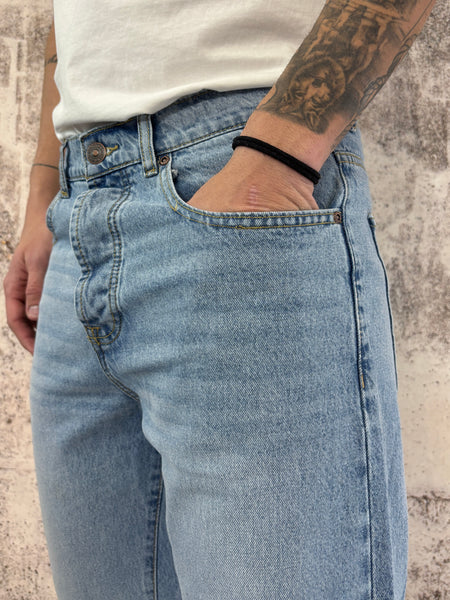 Jeans Straight Fit art. D21