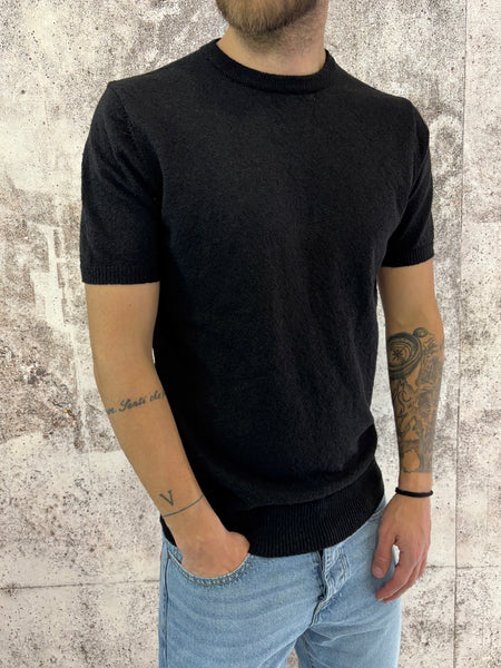 T-Shirt in maglia boucle' nera