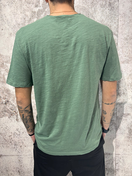 T-Shirt verde fiammata