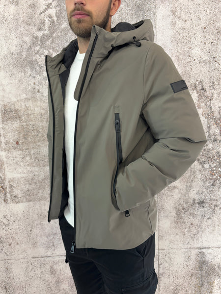 Giubbotto parka corto col. Fango