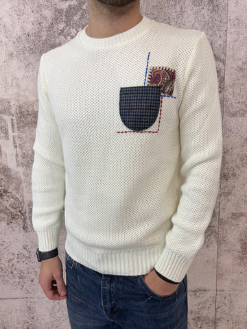 Maglione panna taschino e toppa