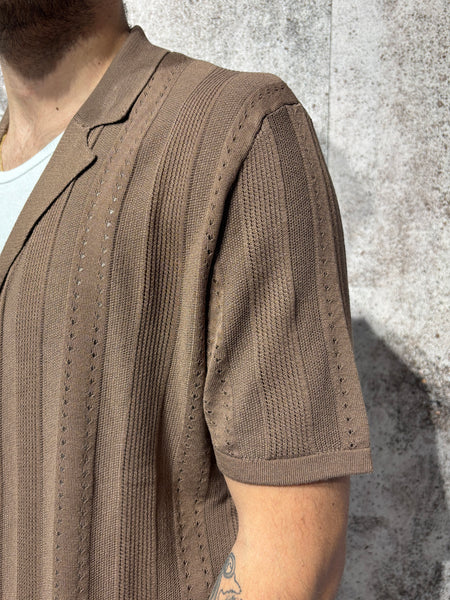 Tobacco knitted short-sleeved shirt