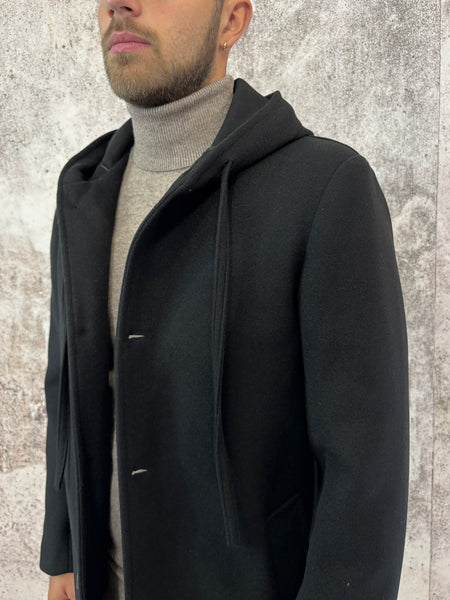 Cappotto nero modello Parka