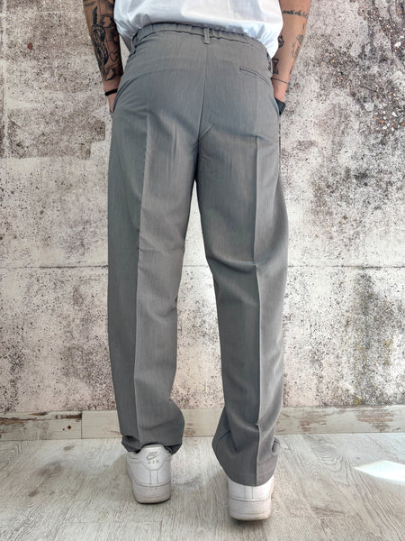 Pantalone a palazzo grigio