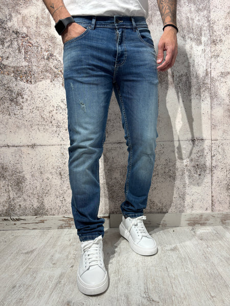 Jeans Slim fit art. D15
