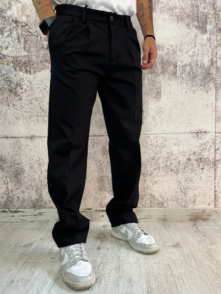 Pantalone palazzo nero con pinces