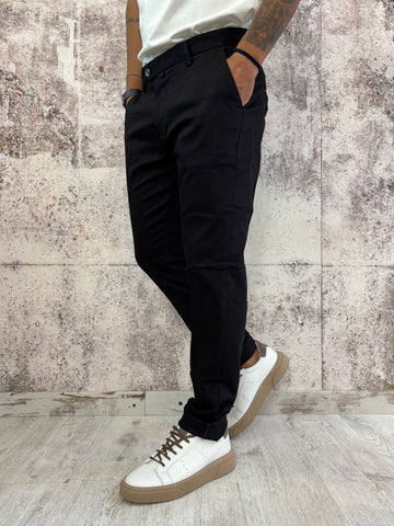 Pantalone chino nero