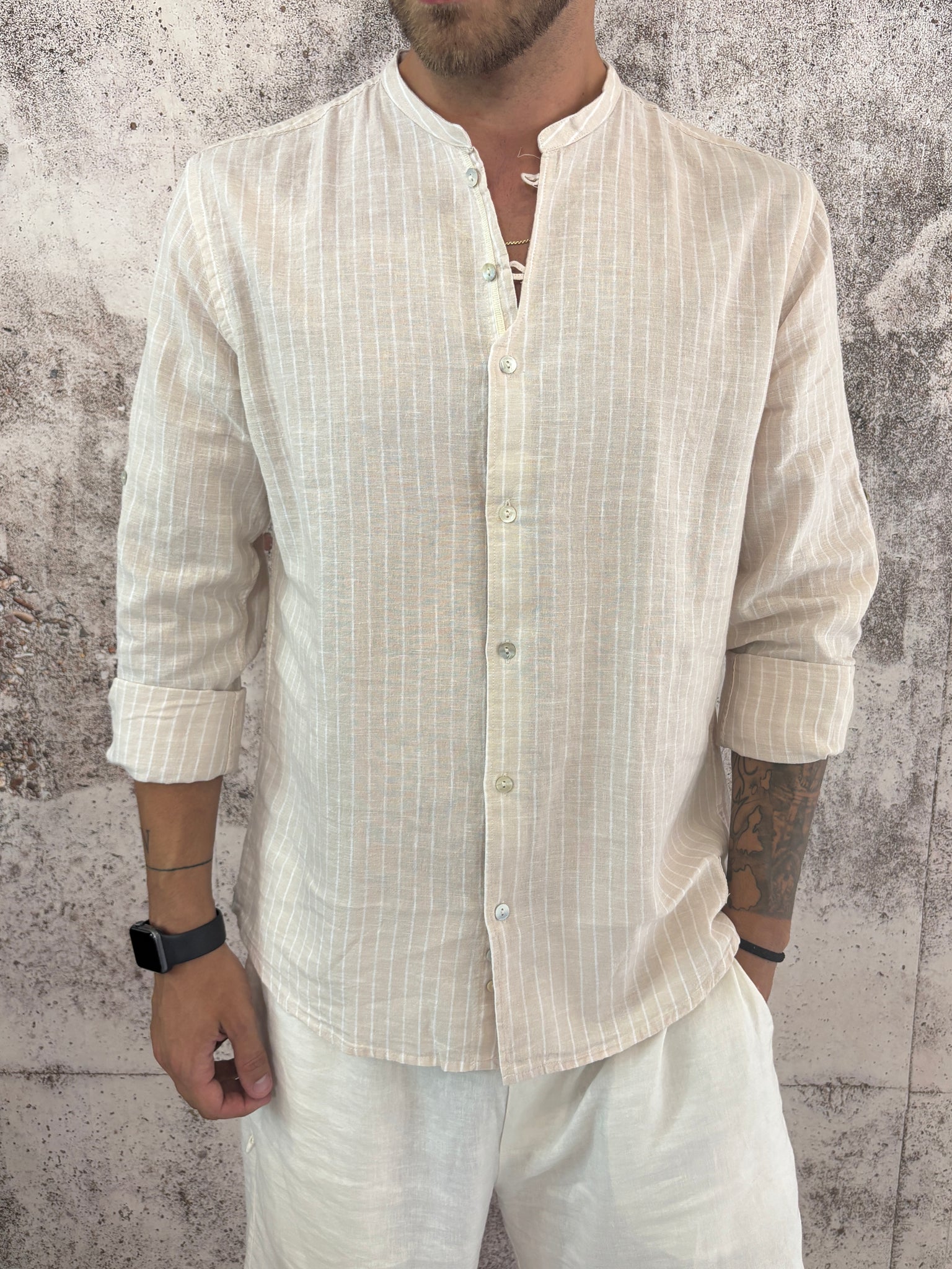Camicia beige misto lino rigata