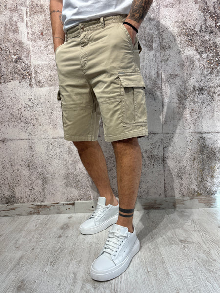 Beige cargo shorts