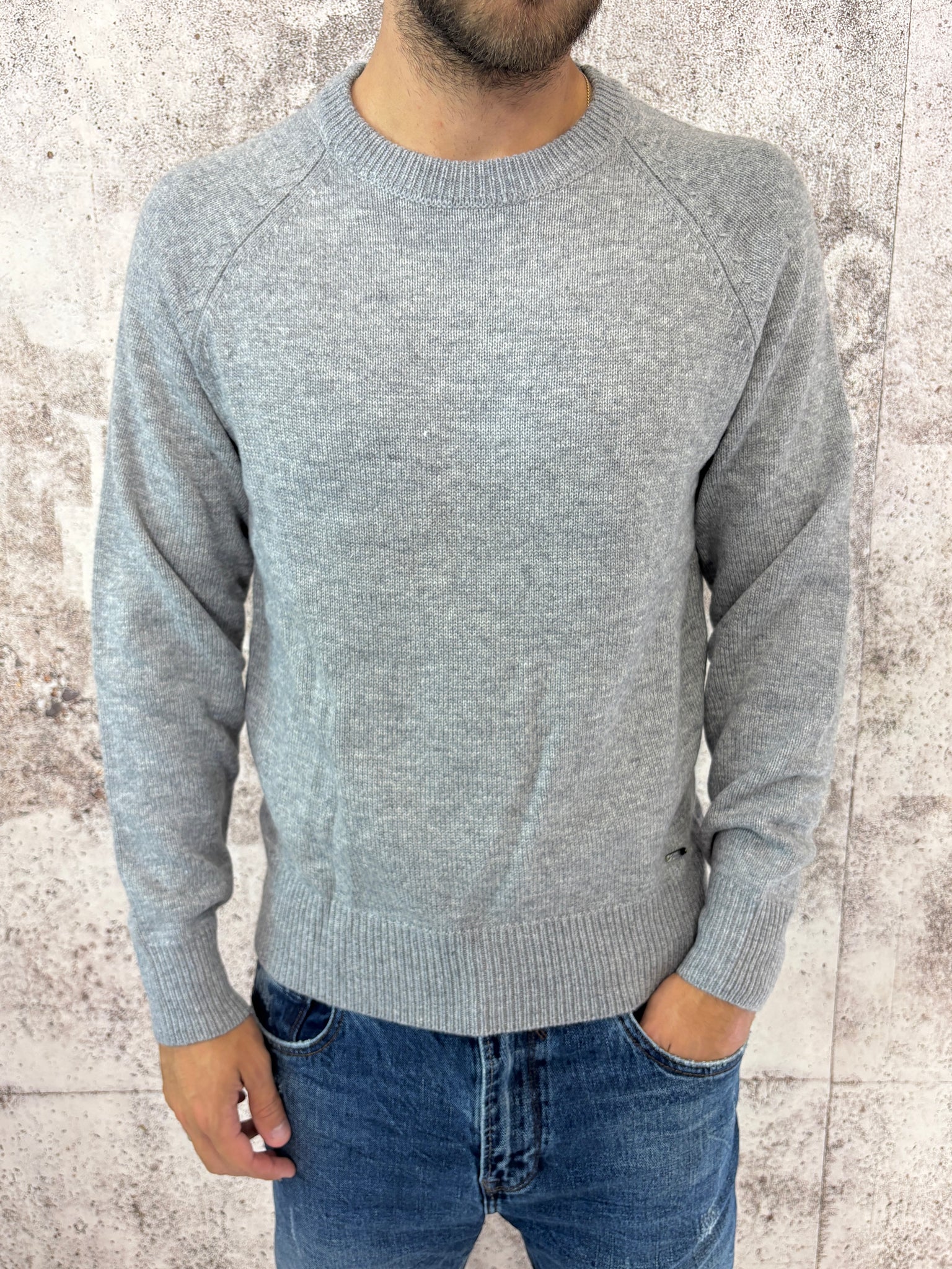 Maglione raglan grigio
