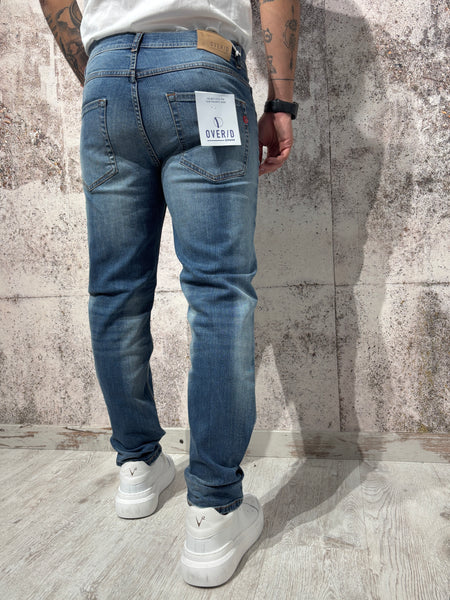Jeans Regular Fit art. D28