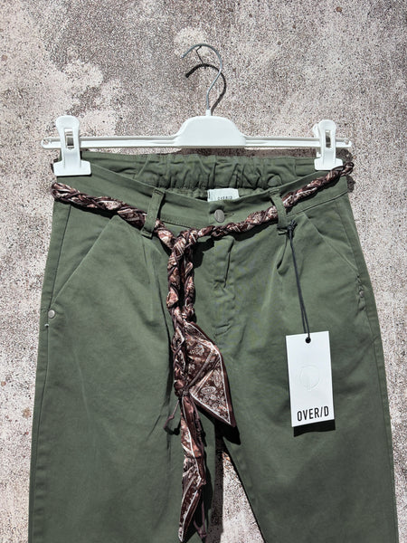 Pantalone chino con pince verdone P61