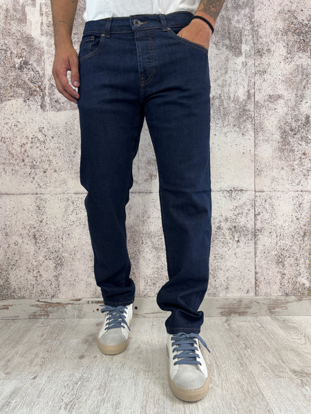 Jeans Regular Fit  art. D10