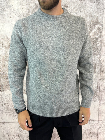 Maglione girocollo grigio effetto boucle'