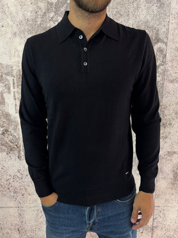 Polo nera in maglia manica lunga