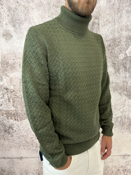 Dolcevita treccine verde militare