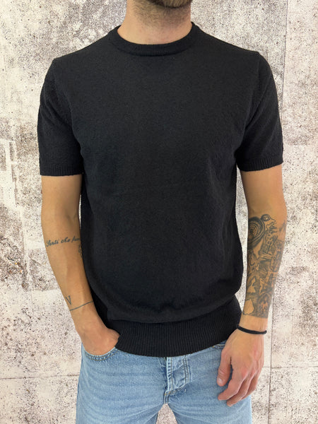 T-Shirt in maglia boucle' nera