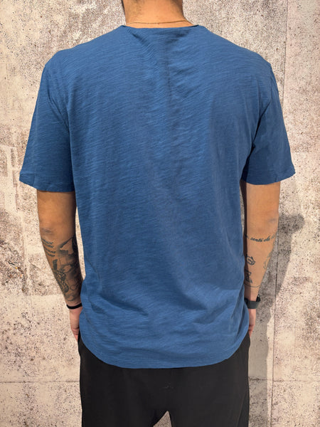 T-Shirt blu fiammata