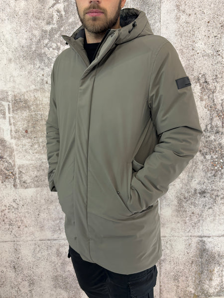 Giubbotto parka lungo col. Fango