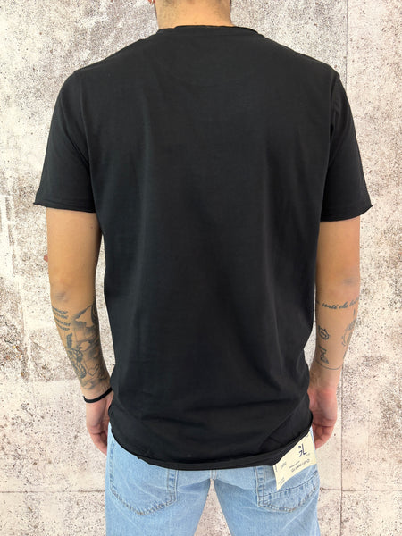 T-Shirt taschino nera