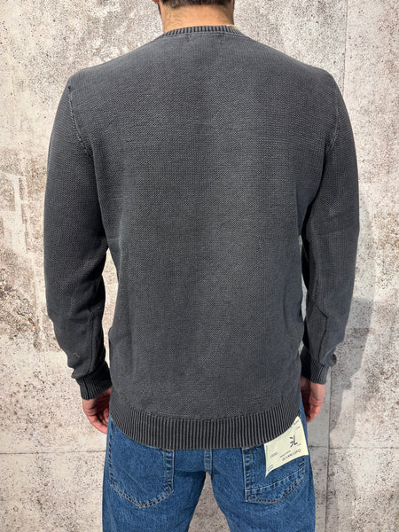 Black knitted sweater