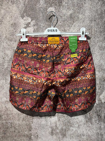 Costume etnico bordeaux