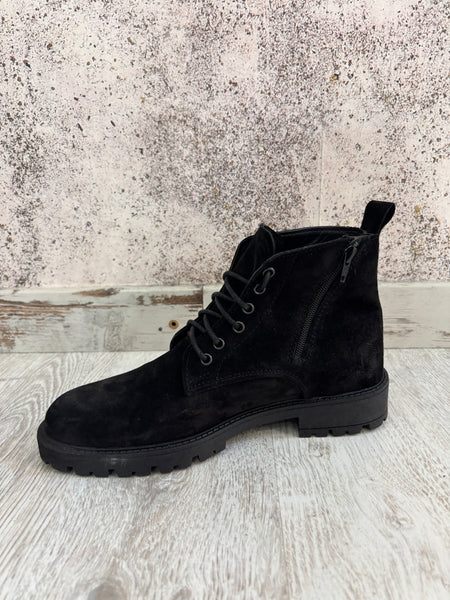 Anfibio camoscio  nero