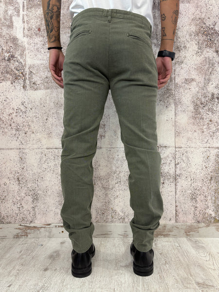 Pantalone chino microfantasia verdone