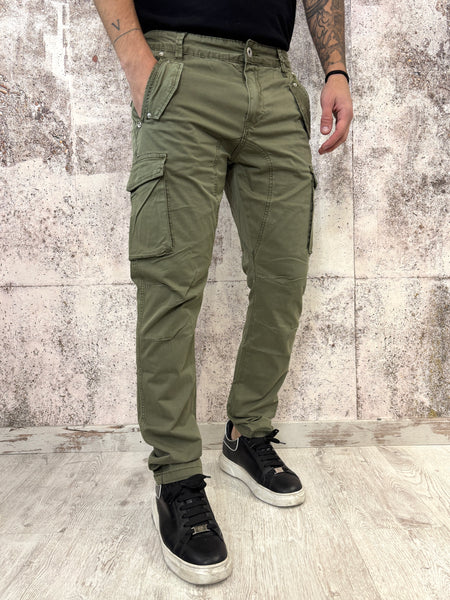 Pantalone cargo verde militare
