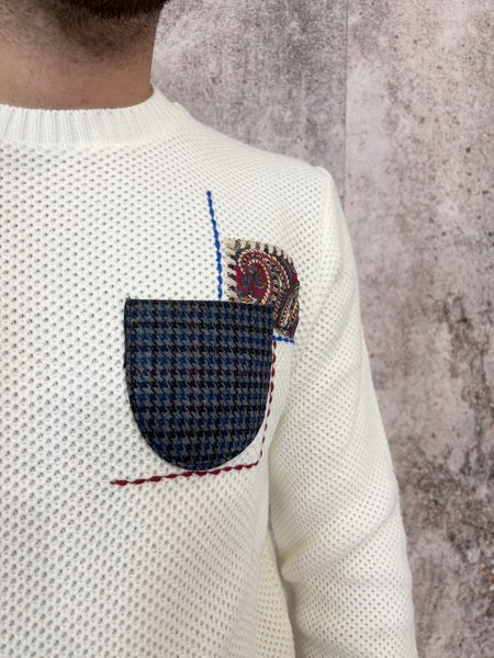Maglione panna taschino e toppa