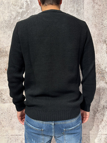 Maglione girocollo nero taschino/patch