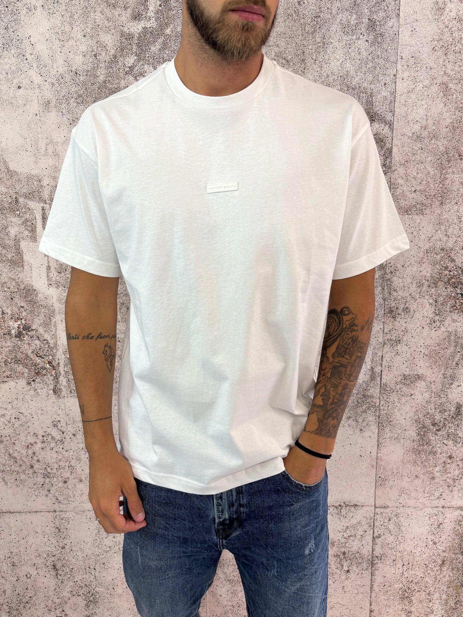 T-Shirt bianca logo cucito